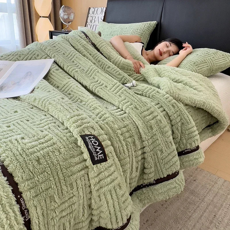Soft Fleece Autumn/Winter Blanket for Bed and Sofa